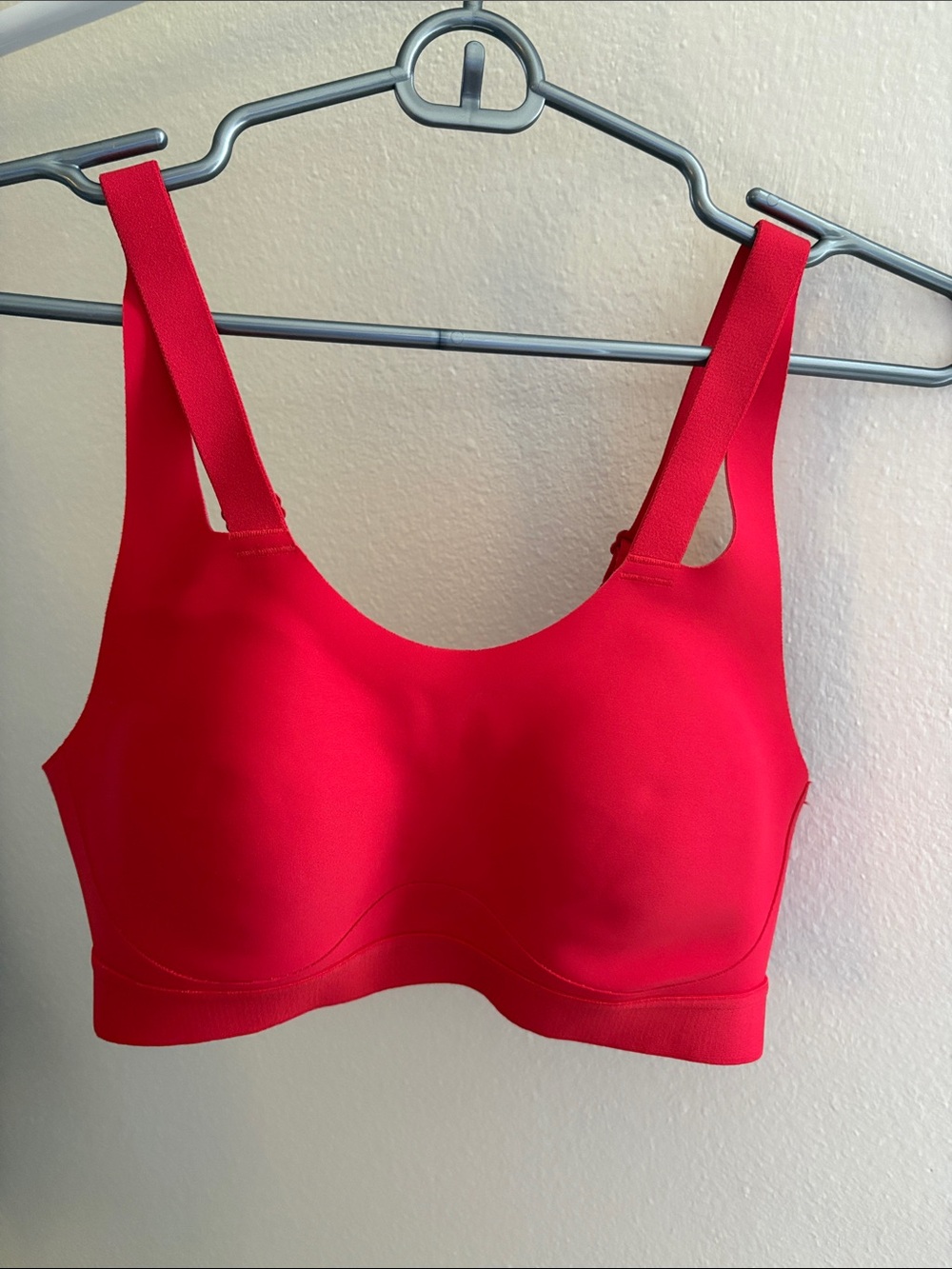 Lululemon Levitation Sports Bra 34C Red